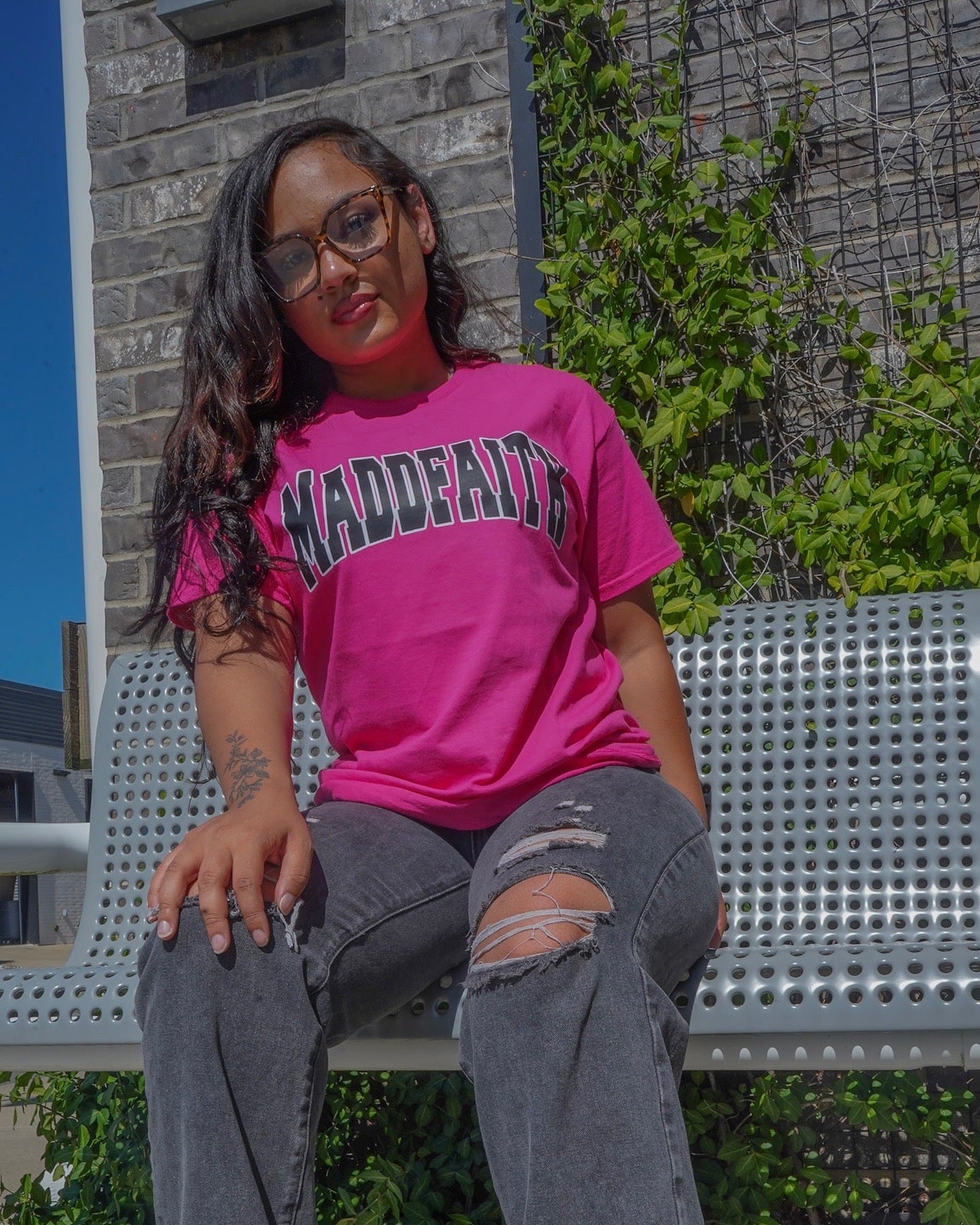 MaddFaith "Pink" Curve T-Shirt